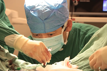 藏族阿姐告别“社交癌”!四川省生殖专科医院微创手术助53岁女性重获盆底健康