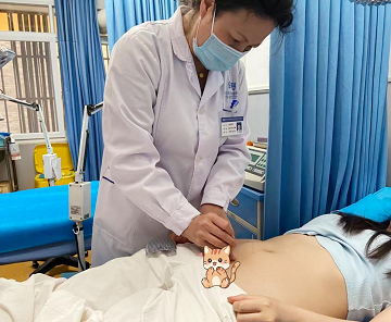 四川省生殖专科医院盛拥辉医生揭秘：子宫内膜薄并非绝境，针灸铺就「生」机之路